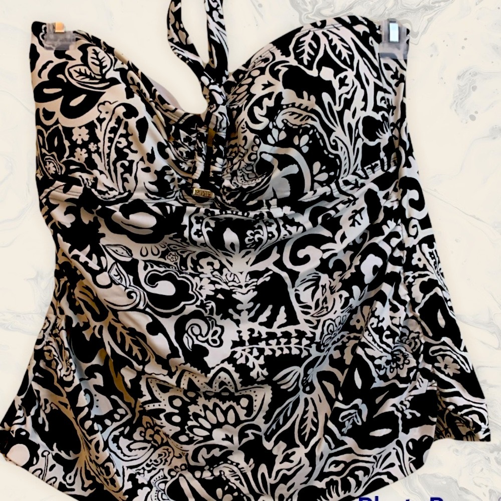 Woman's Chaps Swimsuit Top